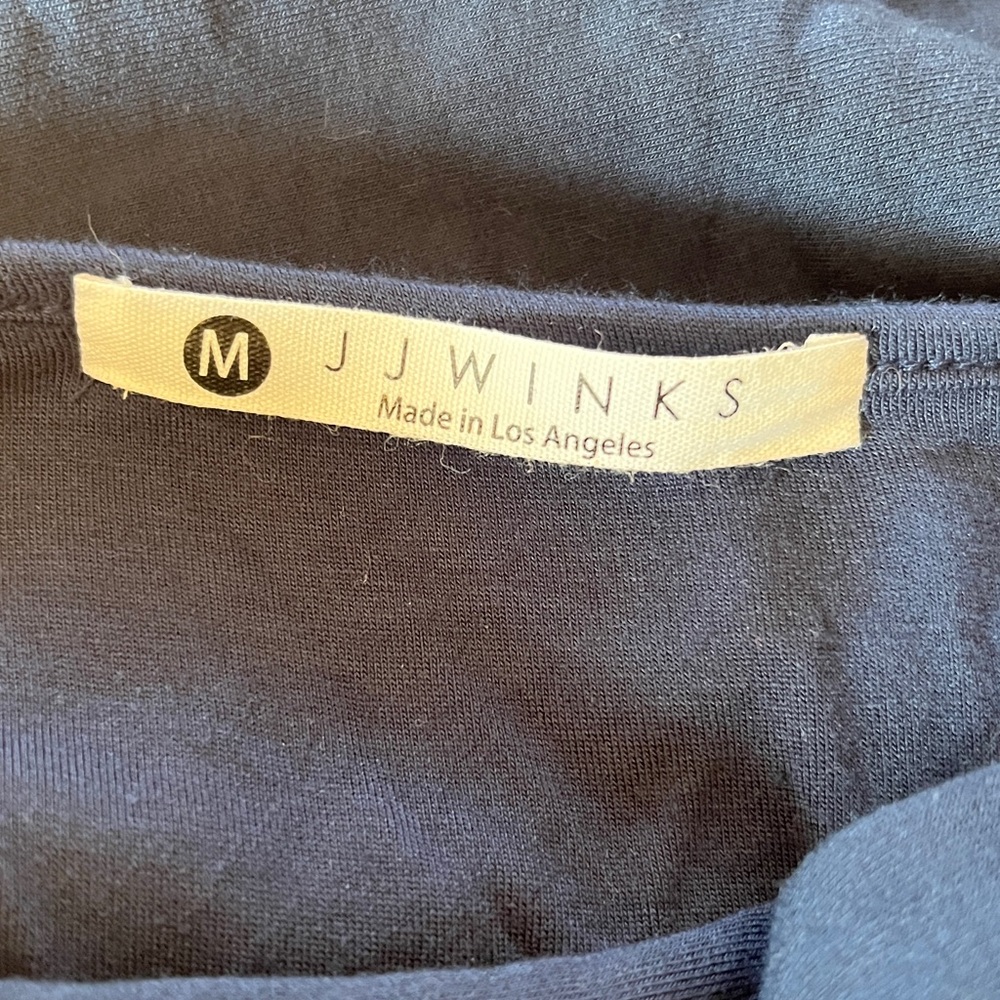 J.J. Winks "Sweater Weather" Navy Blue Top size M. Built in bra - Picture 13 of 15